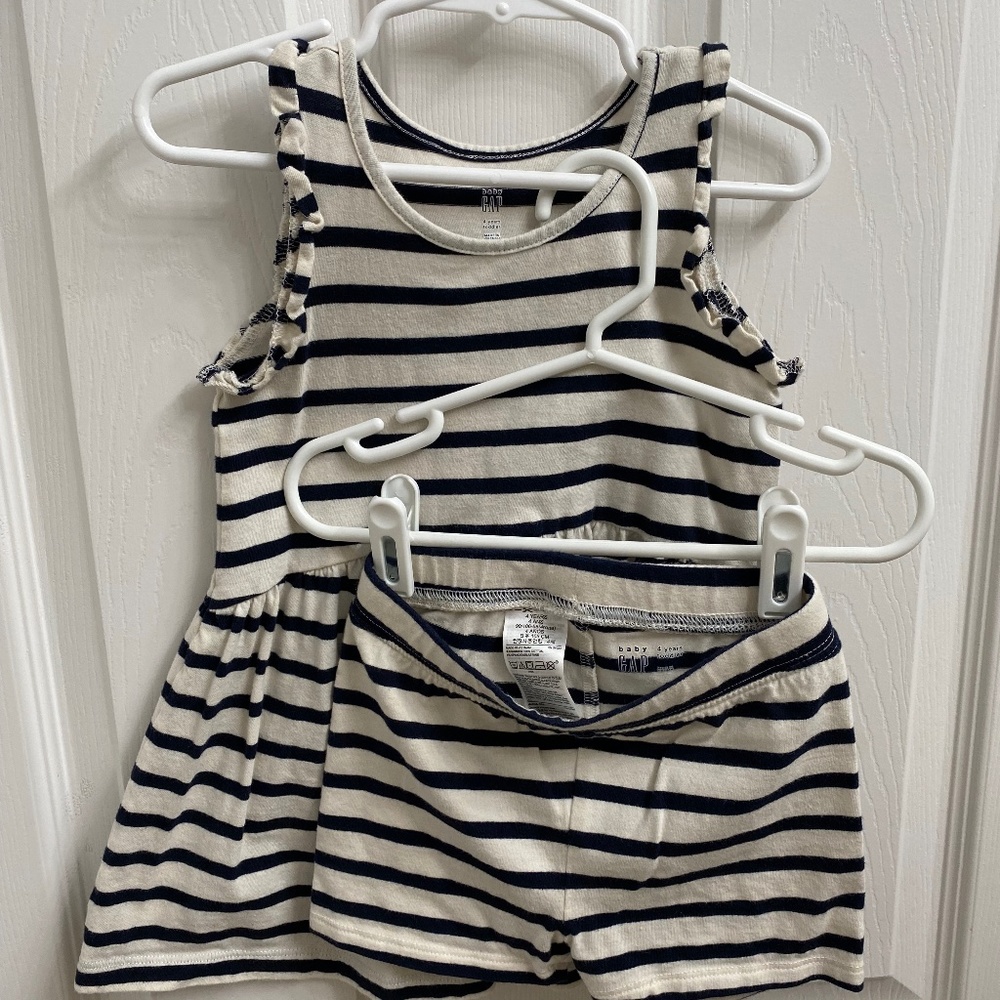 SOLD***Gap toddler size 4